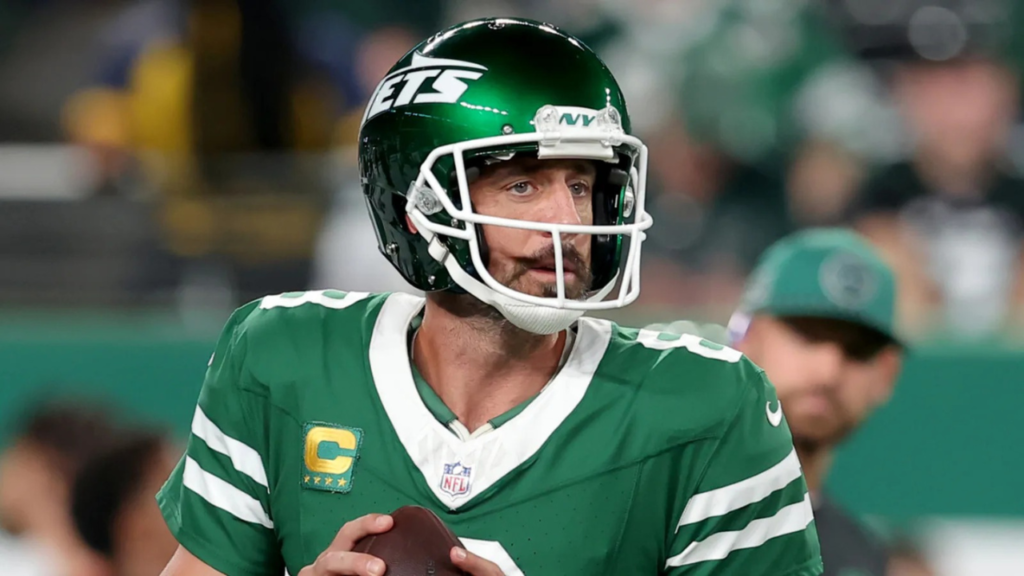 Aaron Rodgers Criticizes Jets Teammate After Loss to Buffalo Bills