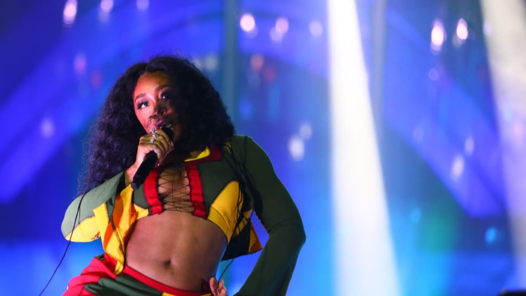 American Singer SZA Announced as Final Headliner for Glastonbury 2024